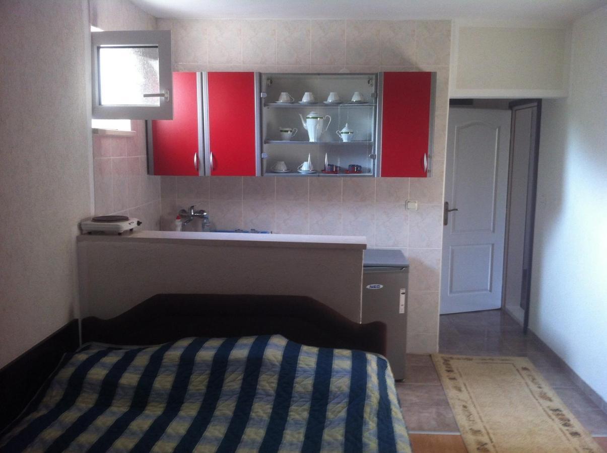 Apartments Avdic Sutomore Chambre photo